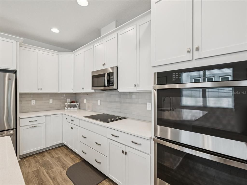 Image 9 of property listing at 12466 ROSEPINE PLACE, Riverview, FL 33579