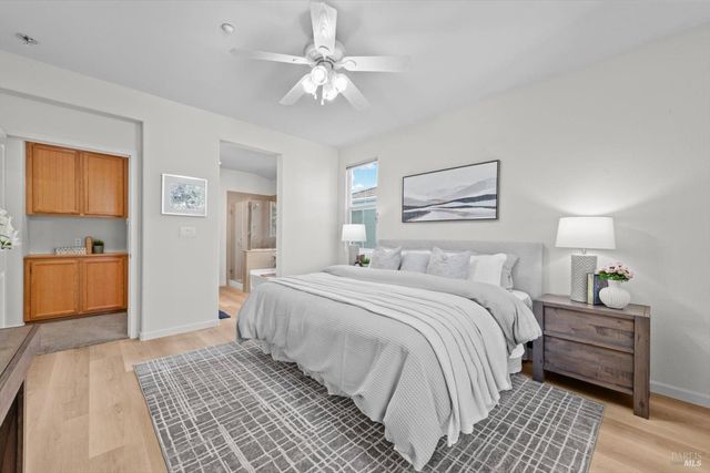 313 Toyon Ln, Vacaville, CA 95687
