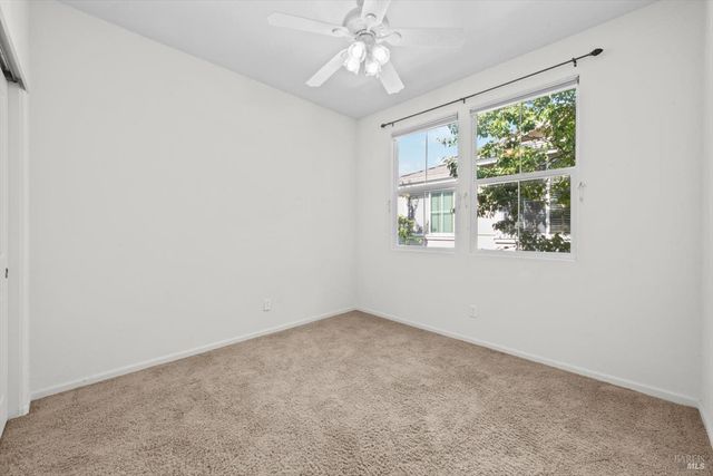 313 Toyon Ln, Vacaville, CA 95687