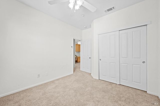 313 Toyon Ln, Vacaville, CA 95687