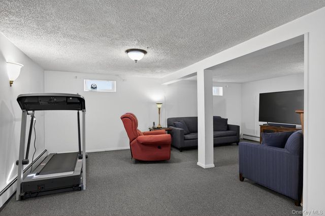 113 Kuhl Avenue, Hicksville, NY 11801