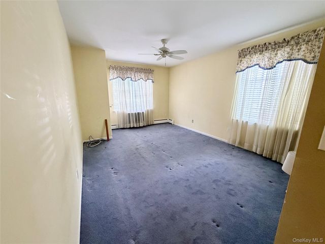 20 Foxwood Drive 1, Pleasantville, NY 10570