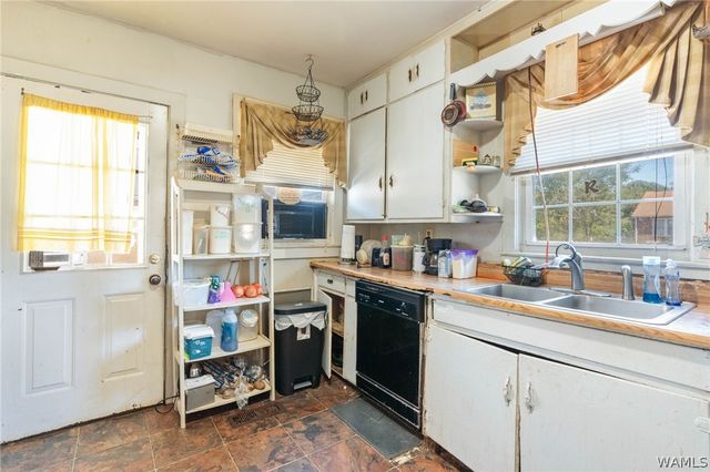 712 Crescent Ridge Rd E, Tuscaloosa, AL 35404