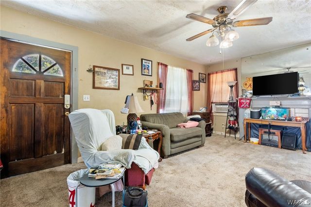 712 Crescent Ridge Rd E, Tuscaloosa, AL 35404