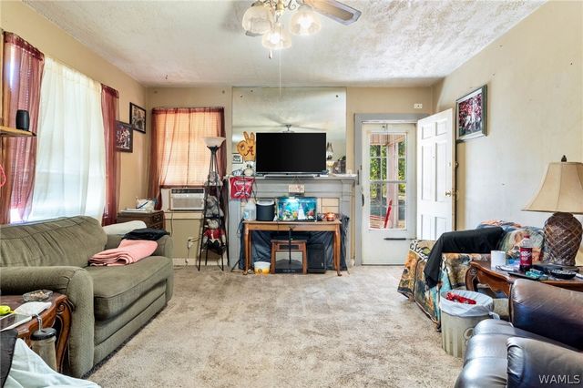 712 Crescent Ridge Rd E, Tuscaloosa, AL 35404