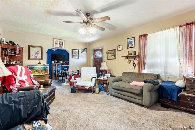 712 Crescent Ridge Rd E, Tuscaloosa, AL 35404