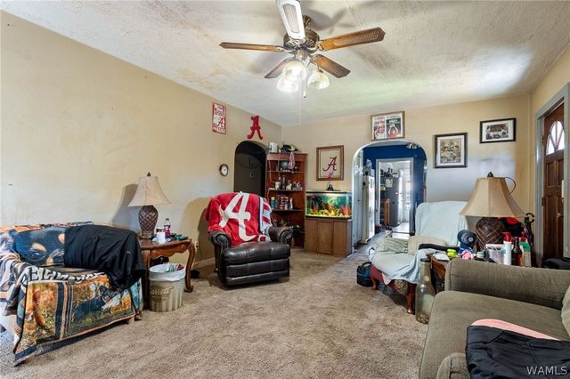 712 Crescent Ridge Rd E, Tuscaloosa, AL 35404