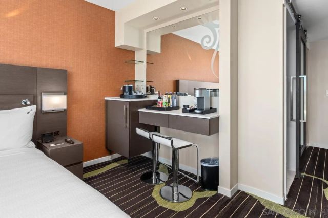 207 5Th Ave 1033, San Diego, CA 92101