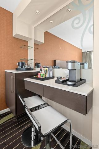 207 5Th Ave 1033, San Diego, CA 92101