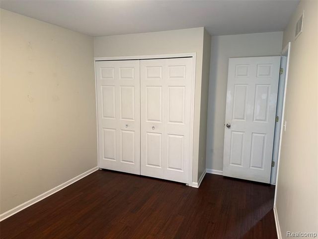 19335 Mandarin Drive, Roseville, MI 48066