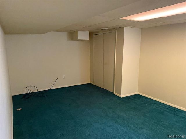 19335 Mandarin Drive, Roseville, MI 48066