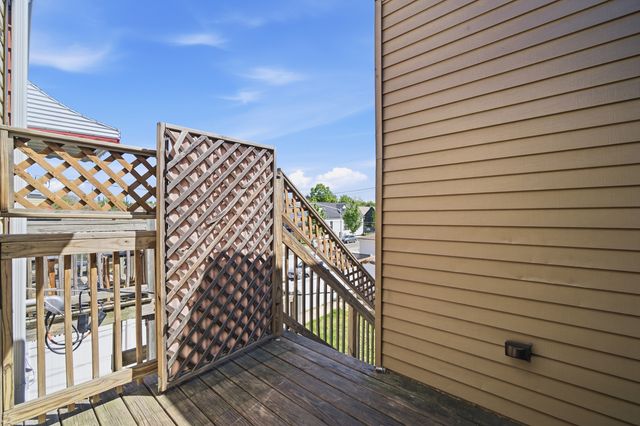 3505 W Le Moyne Street, Chicago, IL 60651