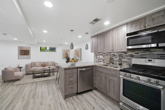 3505 W Le Moyne Street, Chicago, IL 60651