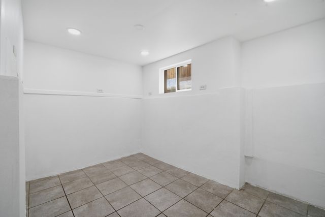 3505 W Le Moyne Street, Chicago, IL 60651