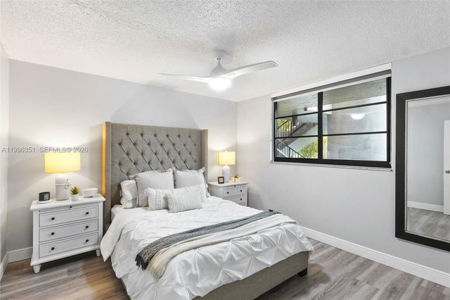 1101 Colony Point Circle 301, Pembroke Pines, FL 33026