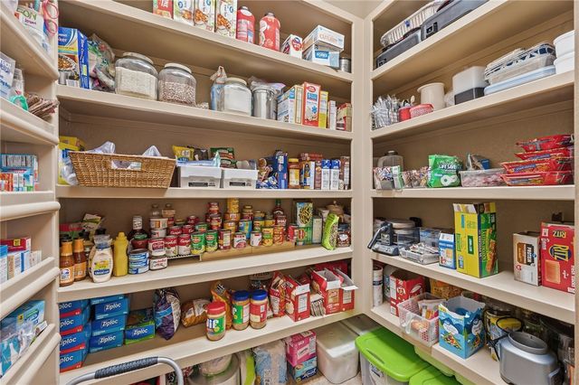 10102 Amelia Drive, Anderson, TX 77830