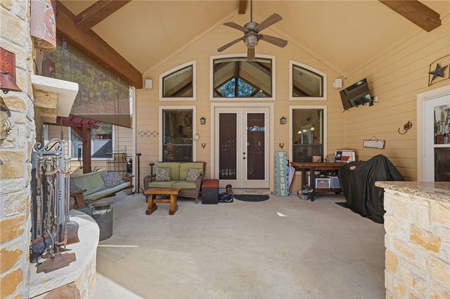 10102 Amelia Drive, Anderson, TX 77830