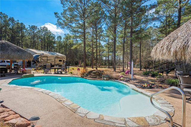 10102 Amelia Drive, Anderson, TX 77830