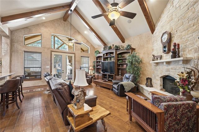 10102 Amelia Drive, Anderson, TX 77830