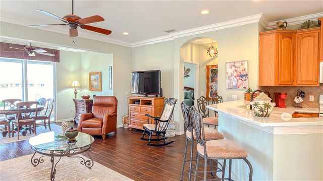 2069 SIFIELD GREENS WAY 102, Sun City Center, FL 33573