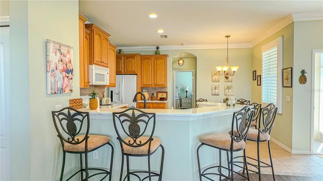 2069 SIFIELD GREENS WAY 102, Sun City Center, FL 33573