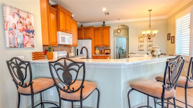 2069 SIFIELD GREENS WAY 102, Sun City Center, FL 33573