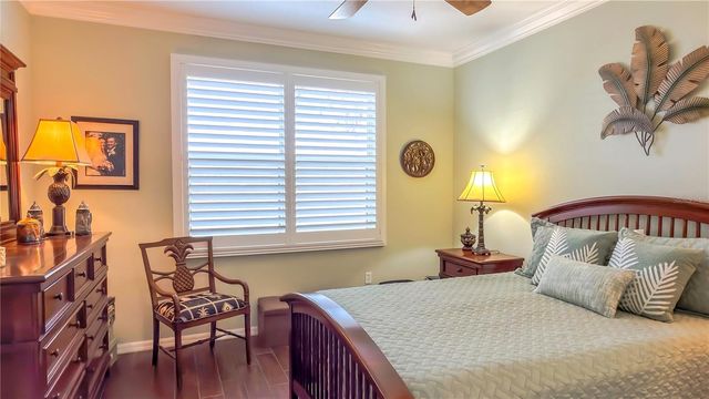 2069 SIFIELD GREENS WAY 102, Sun City Center, FL 33573