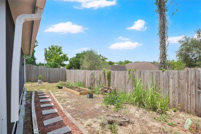 7408 LITTLE POND COURT, Orlando, FL 32810