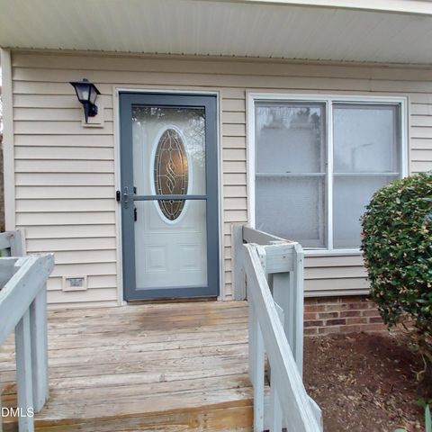 875 Martin Luther King Jr Apt 15, Chapel Hill, NC 27514