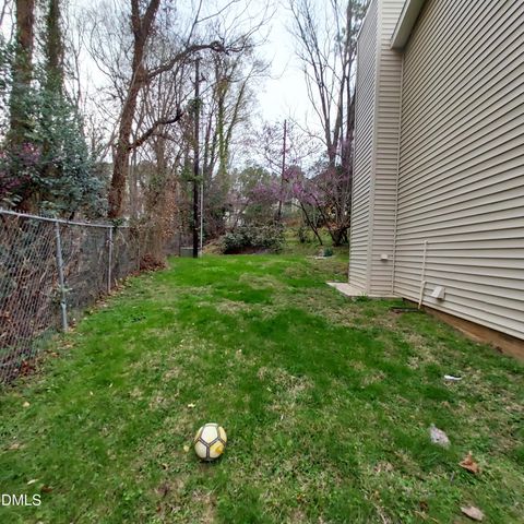 875 Martin Luther King Jr Apt 15, Chapel Hill, NC 27514