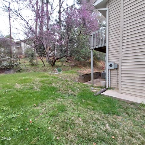 875 Martin Luther King Jr Apt 15, Chapel Hill, NC 27514