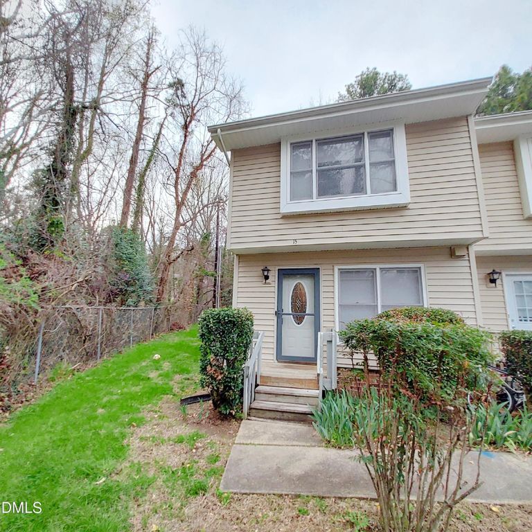 875 Martin Luther King Jr Apt 15, Chapel Hill, NC 27514