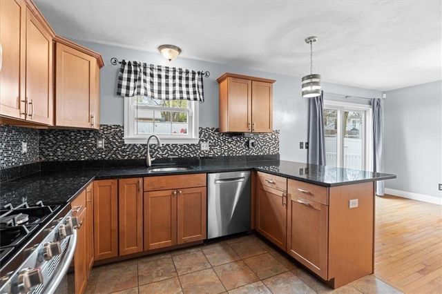 515 Pleasant, Pawtucket, RI 02860