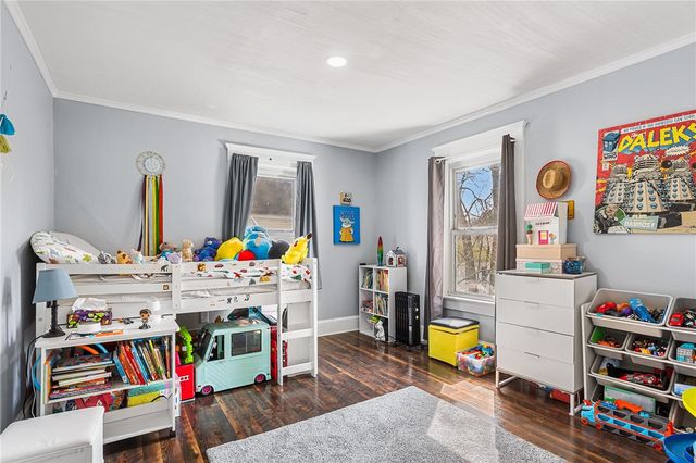 32 5th Avenue, Woonsocket, RI 02895