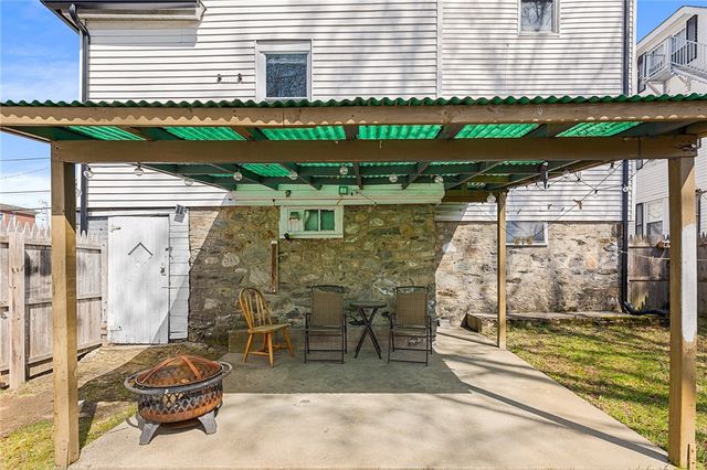 32 5th Avenue, Woonsocket, RI 02895