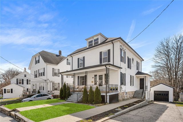 32 5th Avenue, Woonsocket, RI 02895