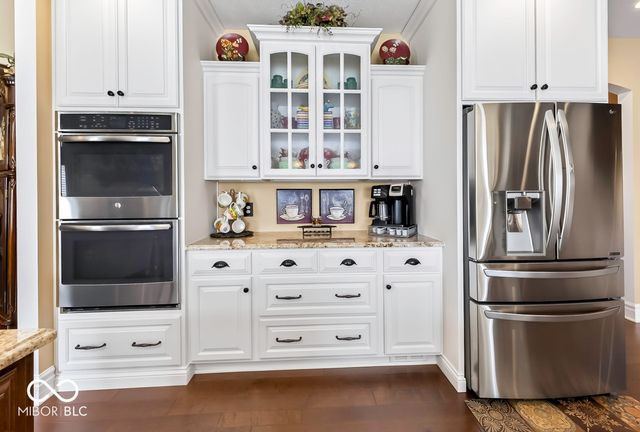 1135 Wyndham Way, Greenwood, IN 46142