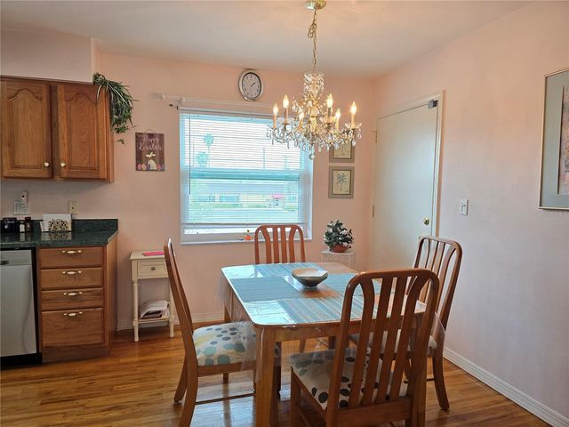 1120 RUE DES CHATEAUX 2A, South Pasadena, FL 33707