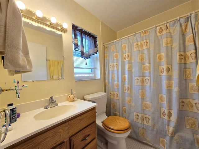 1120 RUE DES CHATEAUX 2A, South Pasadena, FL 33707