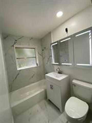 2634 NE 20TH Street, Pompano Beach, FL 33062