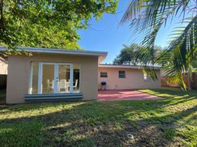 2634 NE 20TH Street, Pompano Beach, FL 33062