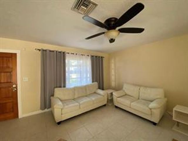 2634 NE 20TH Street, Pompano Beach, FL 33062