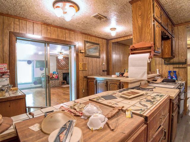 2371 Seminole Drive, Sulphur, OK 73086