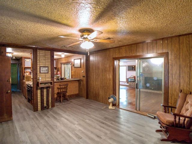 2371 Seminole Drive, Sulphur, OK 73086