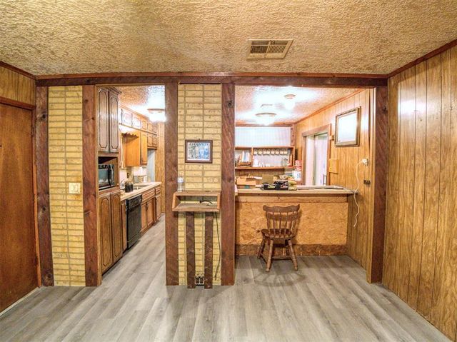 2371 Seminole Drive, Sulphur, OK 73086