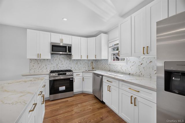 33 Carol Street, West Hempstead, NY 11552