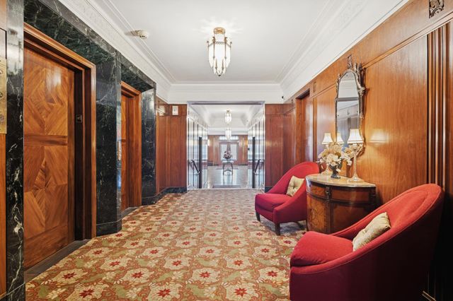 2615 Park Avenue 309, Minneapolis, MN 55407