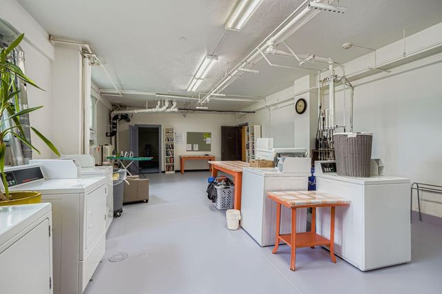 2615 Park Avenue 309, Minneapolis, MN 55407