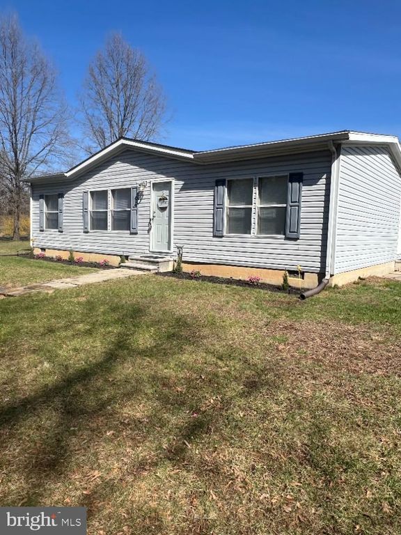 Image 1 of property listing at 132 POWELL LN, Martinsburg, WV 25404