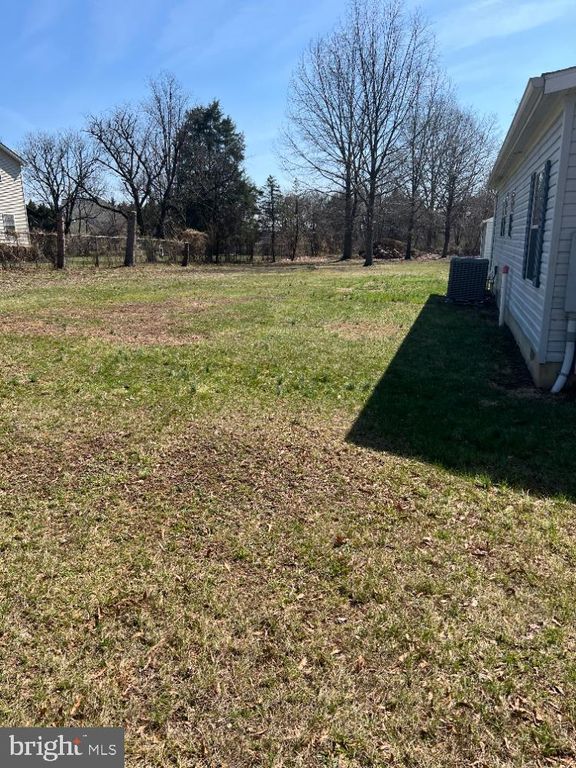 Image 7 of property listing at 132 POWELL LN, Martinsburg, WV 25404